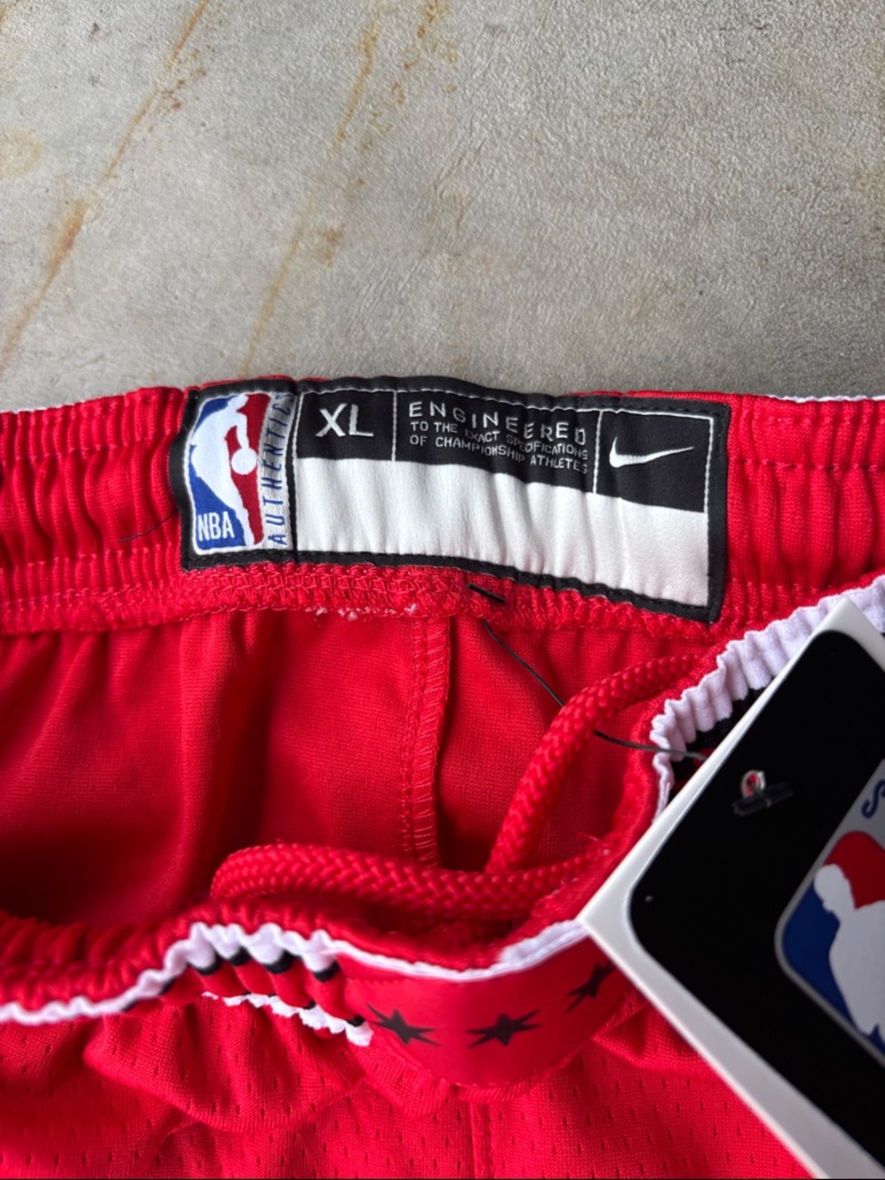 Nike NBA Chicago Bulls Swingman Dri-fit Basketball Shorts Youth size XL - Picture 3 of 6
